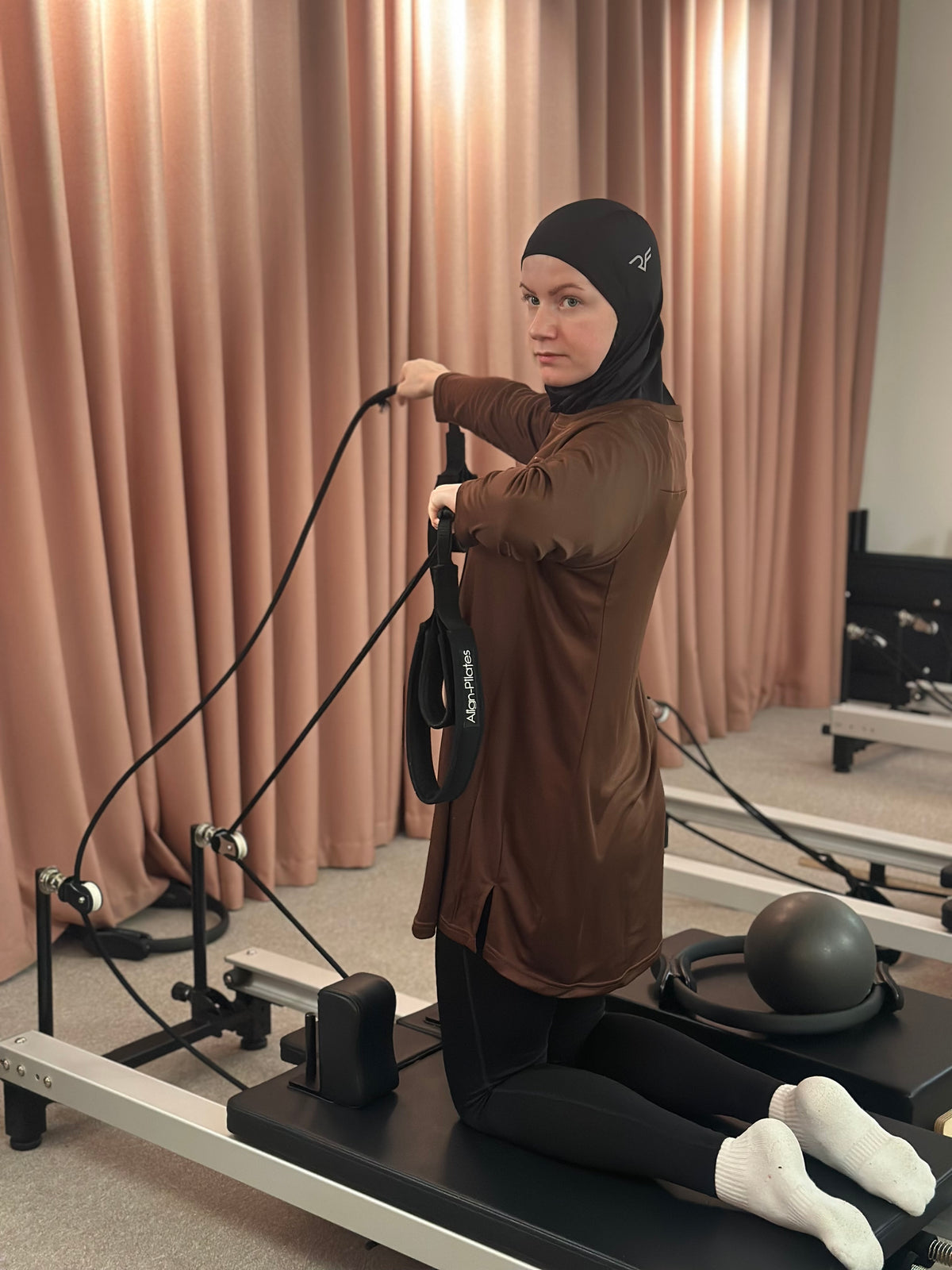 Origin Modest Dress (Chocolate)