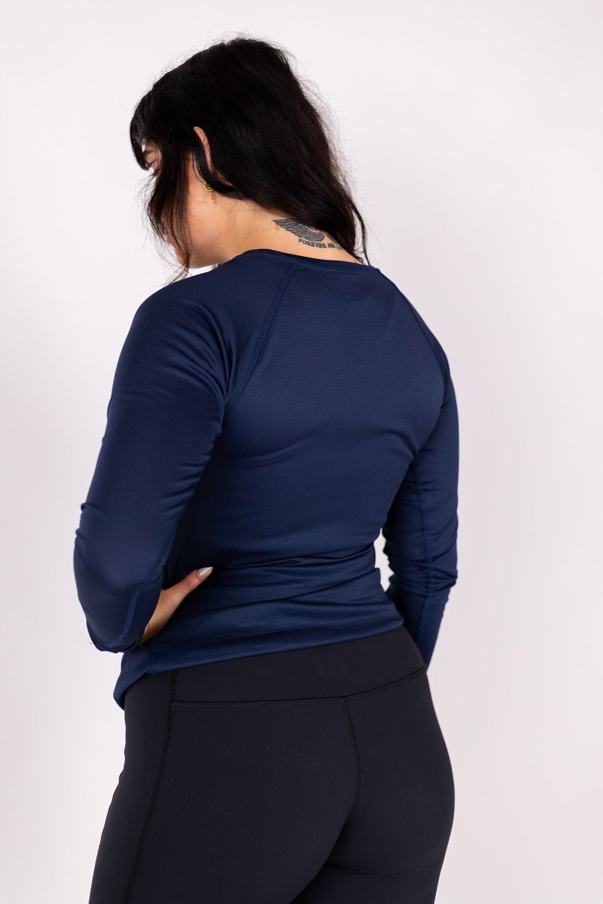 Aero-Vent Long Sleeve Shirt Women (Black Iris) - RYBELFIT Sportswear