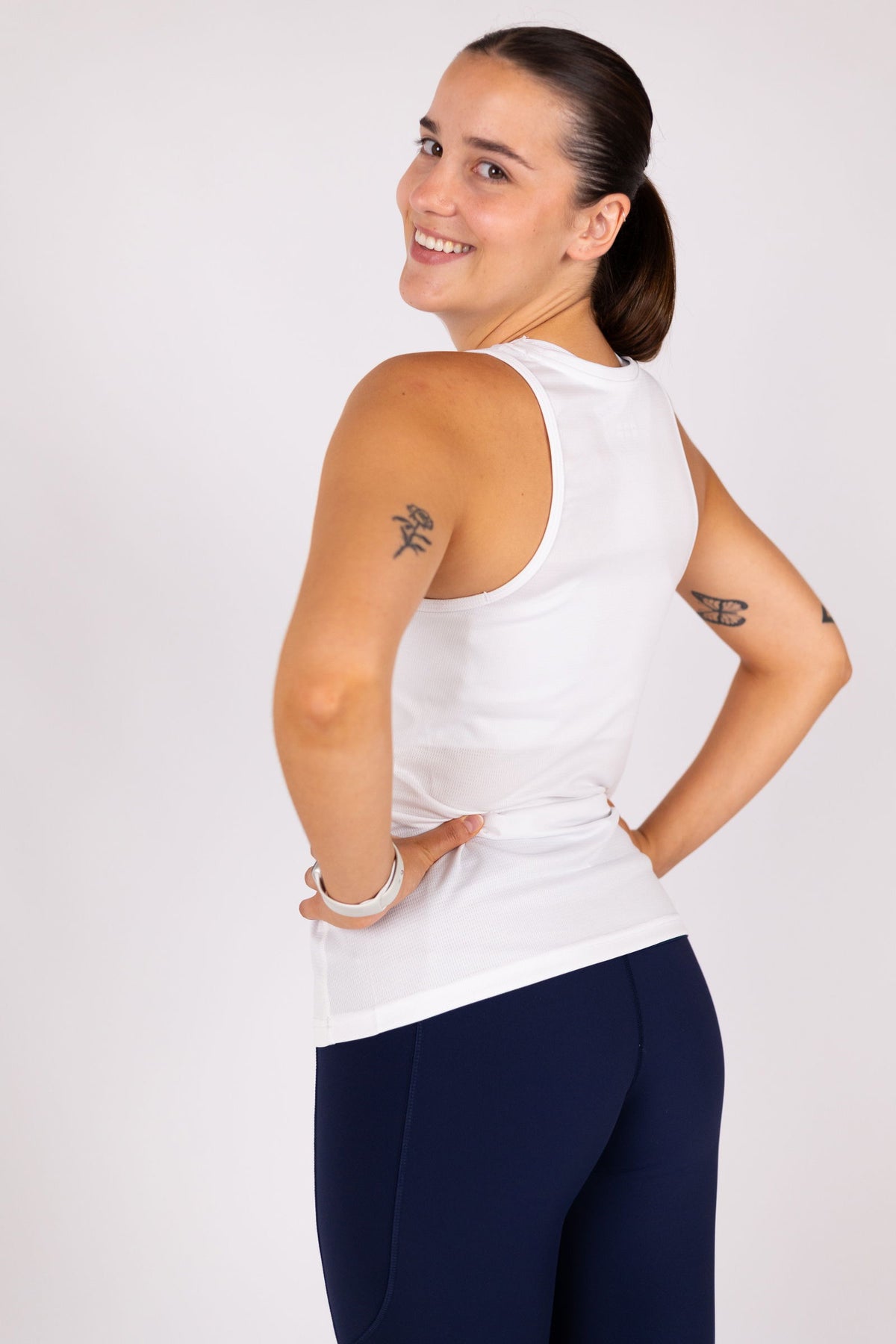 Aero-Vent Singlet Women (White) - RYBELFIT Sportswear