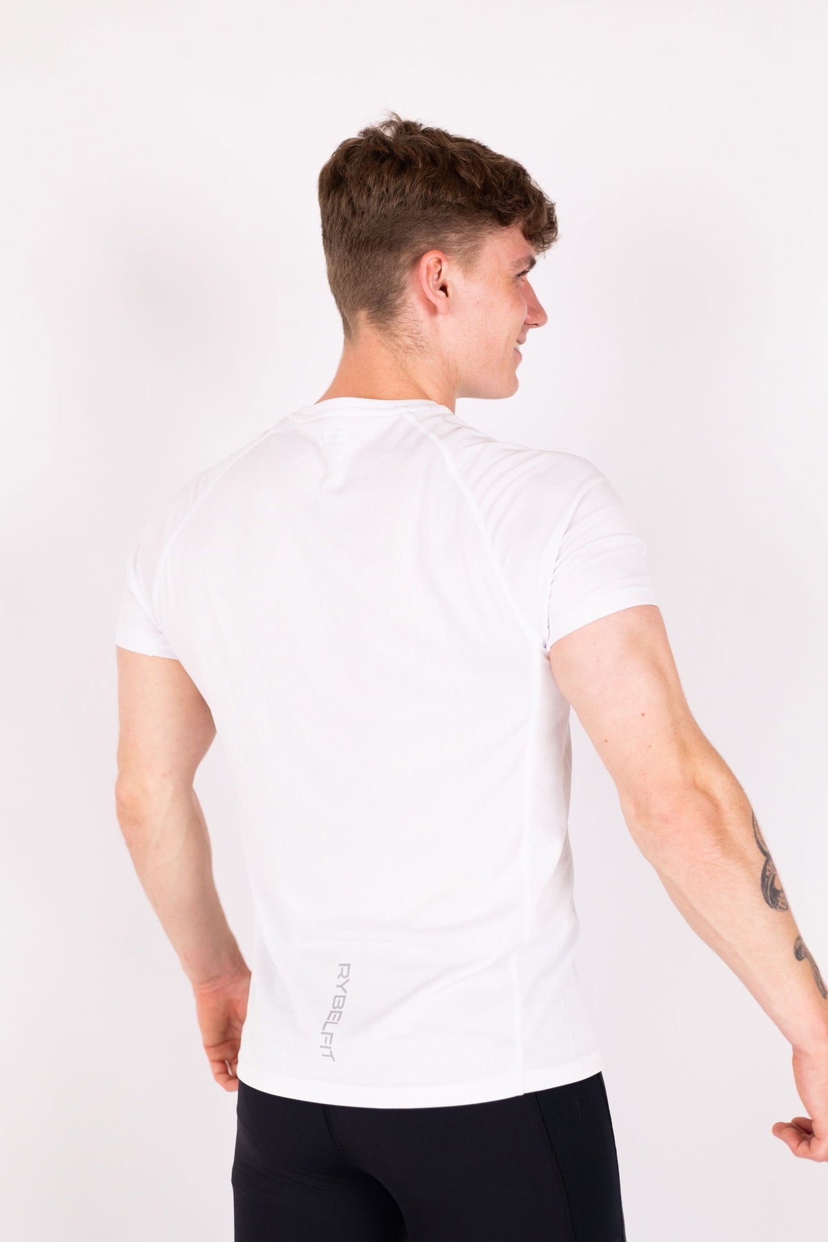 Aero-Vent T-shirt (White) - RYBELFIT Sportswear